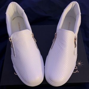 White Shoe Dazzle Slip on Sneakers